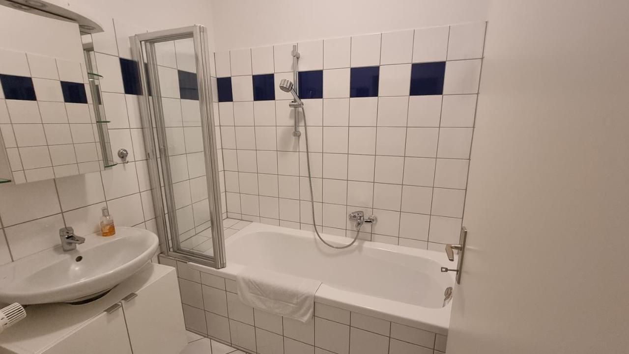 Sunny Apartment Next To Metro 1Br Wien Ngoại thất bức ảnh